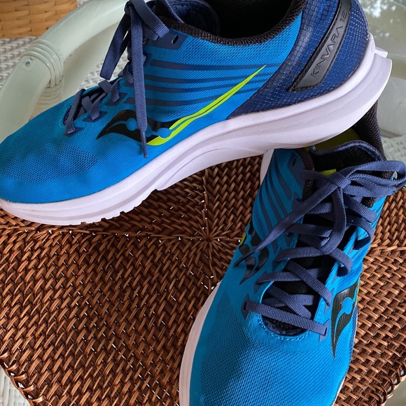 Men Saucony Athletic shoes size 11 - Picture 4 of 7